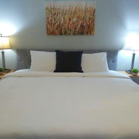 Dauphin District Darling #1-Downtown, Restaurants Apartment Mobile Exterior photo